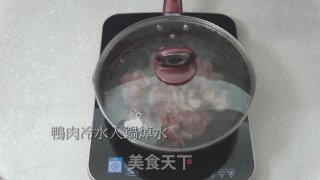 毛豆烧鸭的做法步骤：2