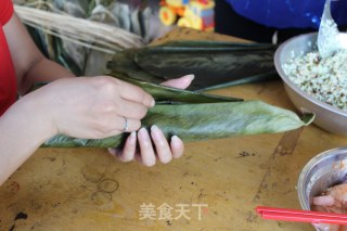 广式香菇花肉粽子（超详细，两种包法）的做法步骤：9