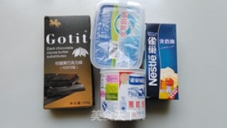 巧克力冰淇淋的做法步骤：1