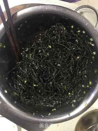 葱香核桃花的做法步骤：5