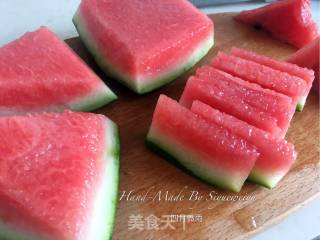 西瓜皮酵素ferment nutrition的做法步骤：1