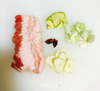 乱炖的做法步骤：1