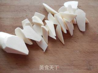 油焖茭白的做法步骤：2
