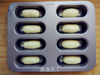 热狗造型面包的做法步骤：8