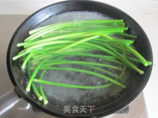 凉拌蒜薹的做法步骤：3