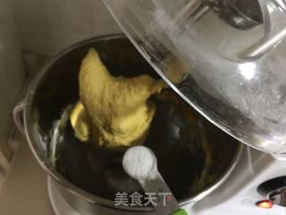 南瓜麻香花环面包的做法步骤：4