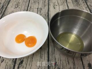 舒芙蕾松饼佐榴莲牛奶白酱的做法步骤：2