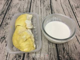舒芙蕾松饼佐榴莲牛奶白酱的做法步骤：12