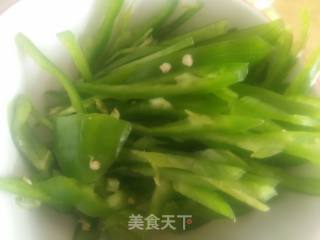 尖椒炒茄子的做法步骤：3