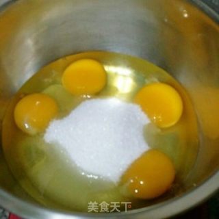 脆糖维也纳杏仁蛋糕的做法步骤：1