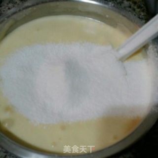 脆糖维也纳杏仁蛋糕的做法步骤：4