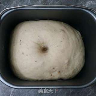 半全麦辫子面包的做法步骤：4