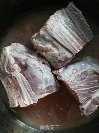 卤牛肉的做法步骤：2