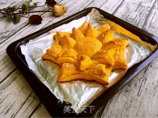 太阳花胡萝卜面包的做法步骤：19