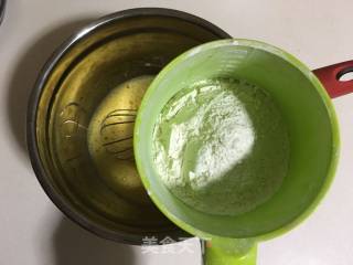 黑芝麻酱戚风蛋糕的做法步骤：3