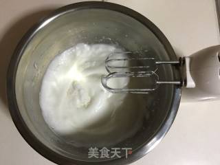 黑芝麻酱戚风蛋糕的做法步骤：6