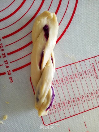 蜂蜜紫薯面包的做法步骤：9