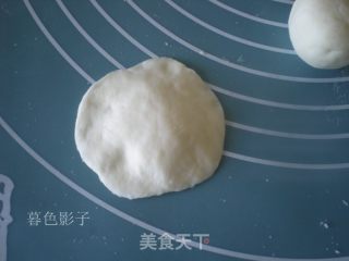 造色情怀 蘑菇豆沙包的做法步骤：6