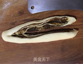 黑麻酱红糖麻花包的做法步骤：11