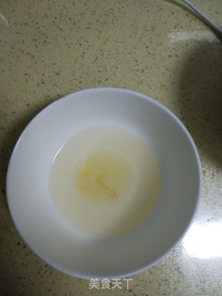 百香果慕斯的做法步骤：4