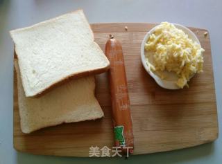 芝士热狗吐司卷的做法步骤：1