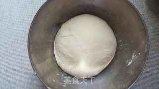 金三角软欧的做法步骤：2