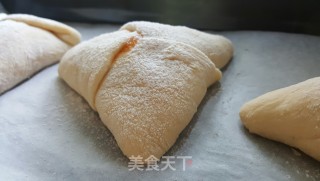 金三角软欧的做法步骤：8