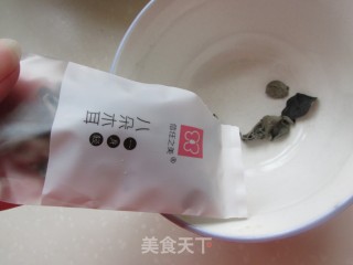 木耳排骨的做法步骤：3