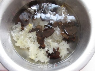 凉拌双耳的做法步骤：6