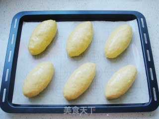 芒果软欧包的做法步骤：14