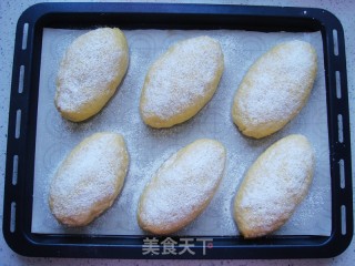 芒果软欧包的做法步骤：16