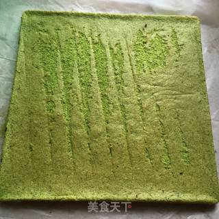 扭纹菠菜蛋糕卷的做法步骤：17