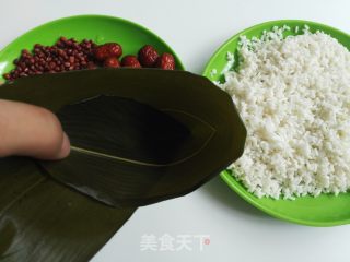 红豆花生红枣粽的做法步骤：4