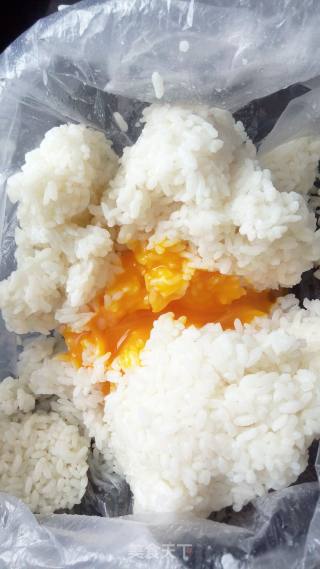 金银炒饭的做法步骤：2