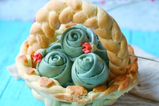 蓝色玫瑰花篮的做法步骤：23