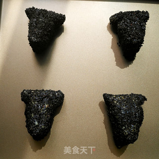 香烤碱粽的做法步骤：4