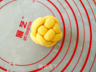 南瓜泥绣球面包的做法步骤：6