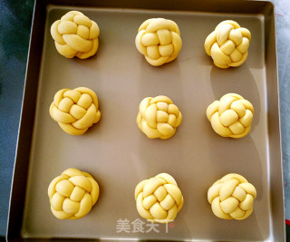 南瓜泥绣球面包的做法步骤：7