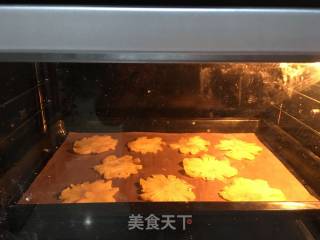 菠萝太阳花的做法步骤：2