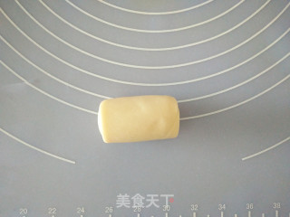 熊猫蛋黄酥的做法步骤：14