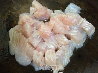 香煎龙利鱼饼的做法步骤：1