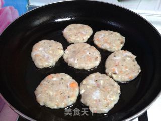 香煎龙利鱼饼的做法步骤：9