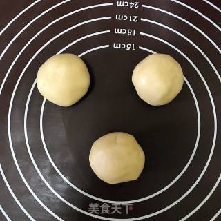 彩色螺旋酥·蛋黄酥的做法步骤：10