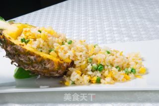 菠萝系列之小清新炒饭的做法步骤：4