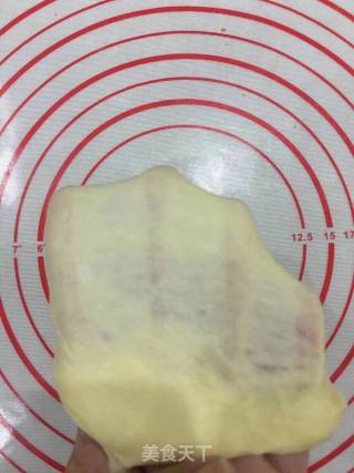 牛角汉堡的做法步骤：3