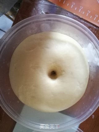 毛毛虫面包的做法步骤：2