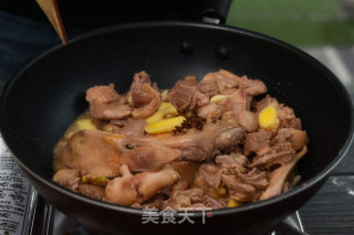 一锅香辣过瘾的魔芋啤酒鸭，就能让这个夏夜瞬间嗨起来的做法步骤：6