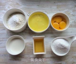 芒果夹心慕斯蛋糕的做法步骤：1