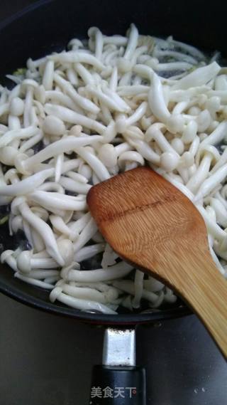 照烧鸡腿菇的做法步骤：5