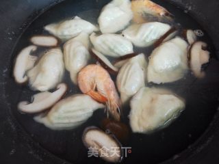 鲜虾汤饺的做法步骤：6